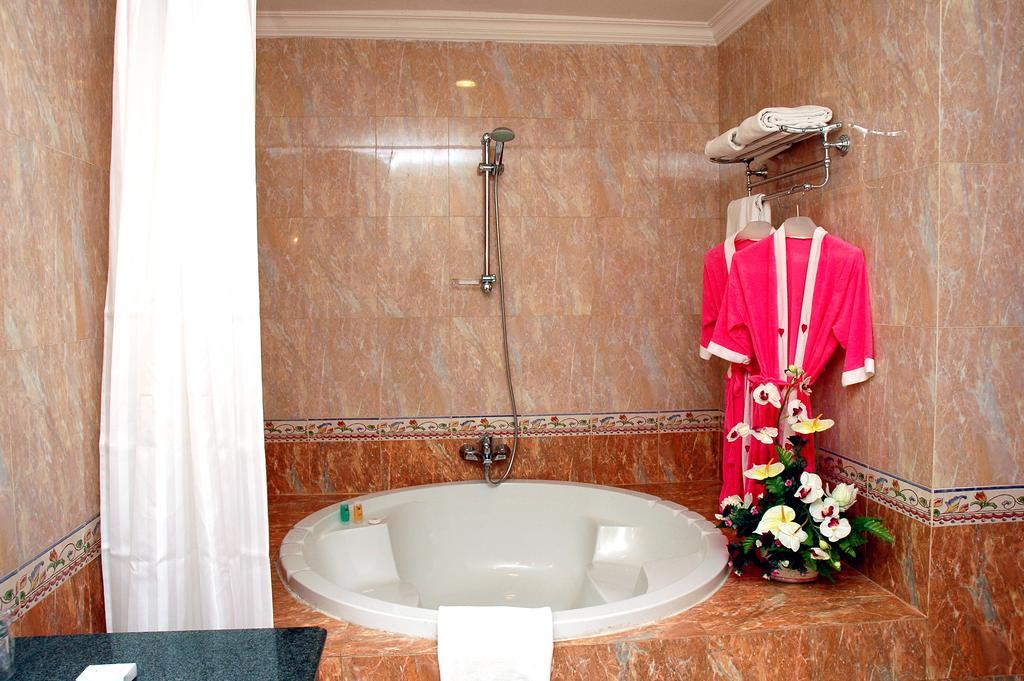 Grand Tiga Mustika Balikpapan (Borneo)